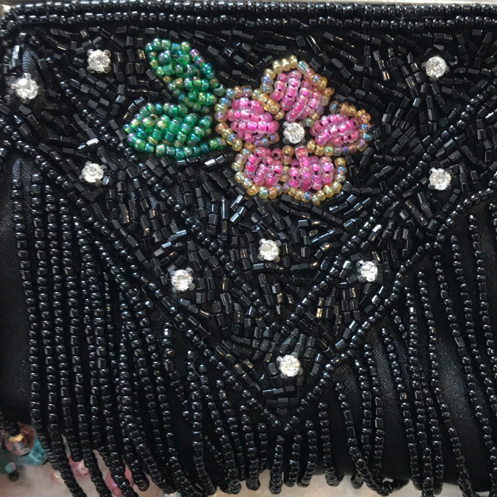 BEADED PURSE - Picture 5 of 9